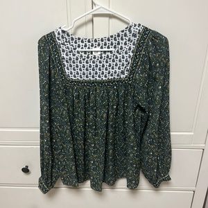 Woman’s blouse
